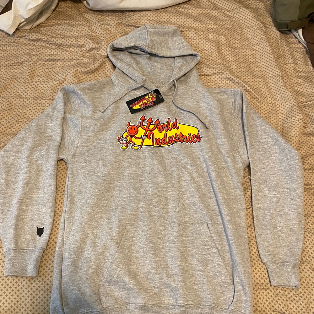 NWT Vintage World Industries Hoodie